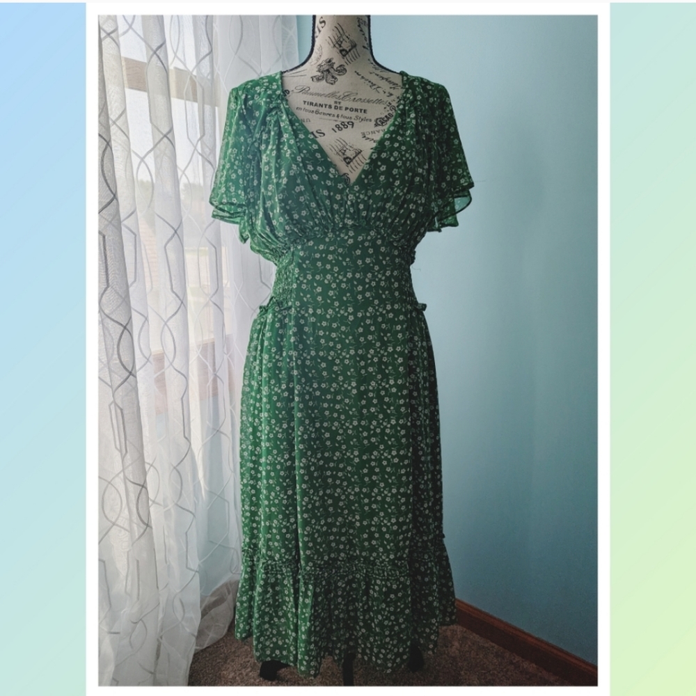 Max Studio Green Dress